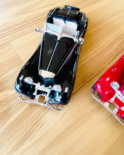 Miniaturmodell klassischer Retro-Autos - personalisierbar als Geschenk mit Gravur, 3 Varianten zur Auswahl