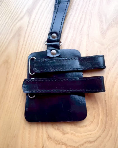 Schutzhülle Schwarzer Panther für Gehstock mit Gravuroption - Handgefertigt aus echtem Leder