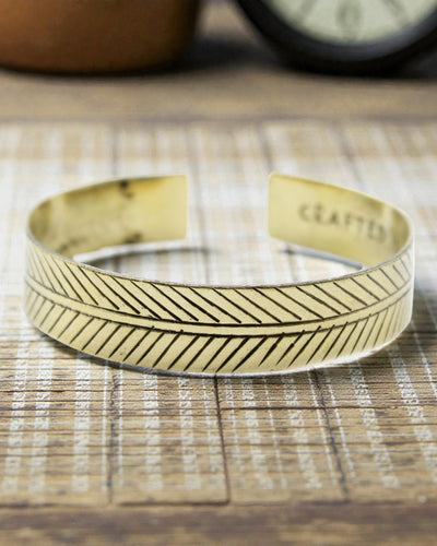 Tibetisches Messingarmband Goldenes Blatt – Breites Tribal