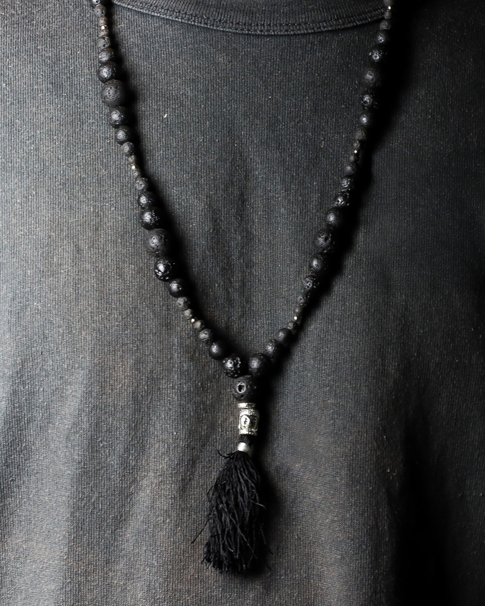 Halskette Essenz des Vulkans – Erdende Energie