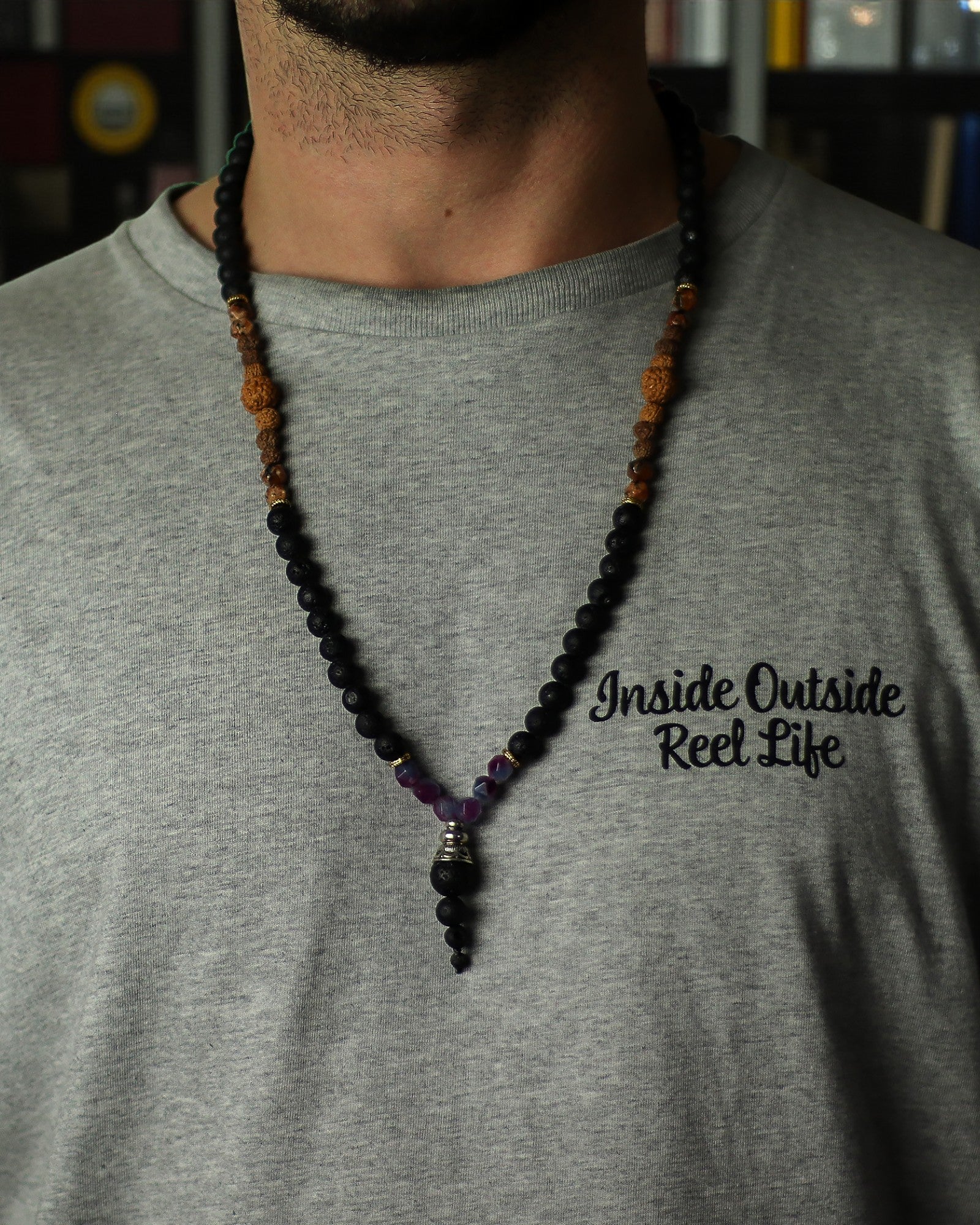 Halskette Essenz des Vulkans – Die dunkle Seite annehmen